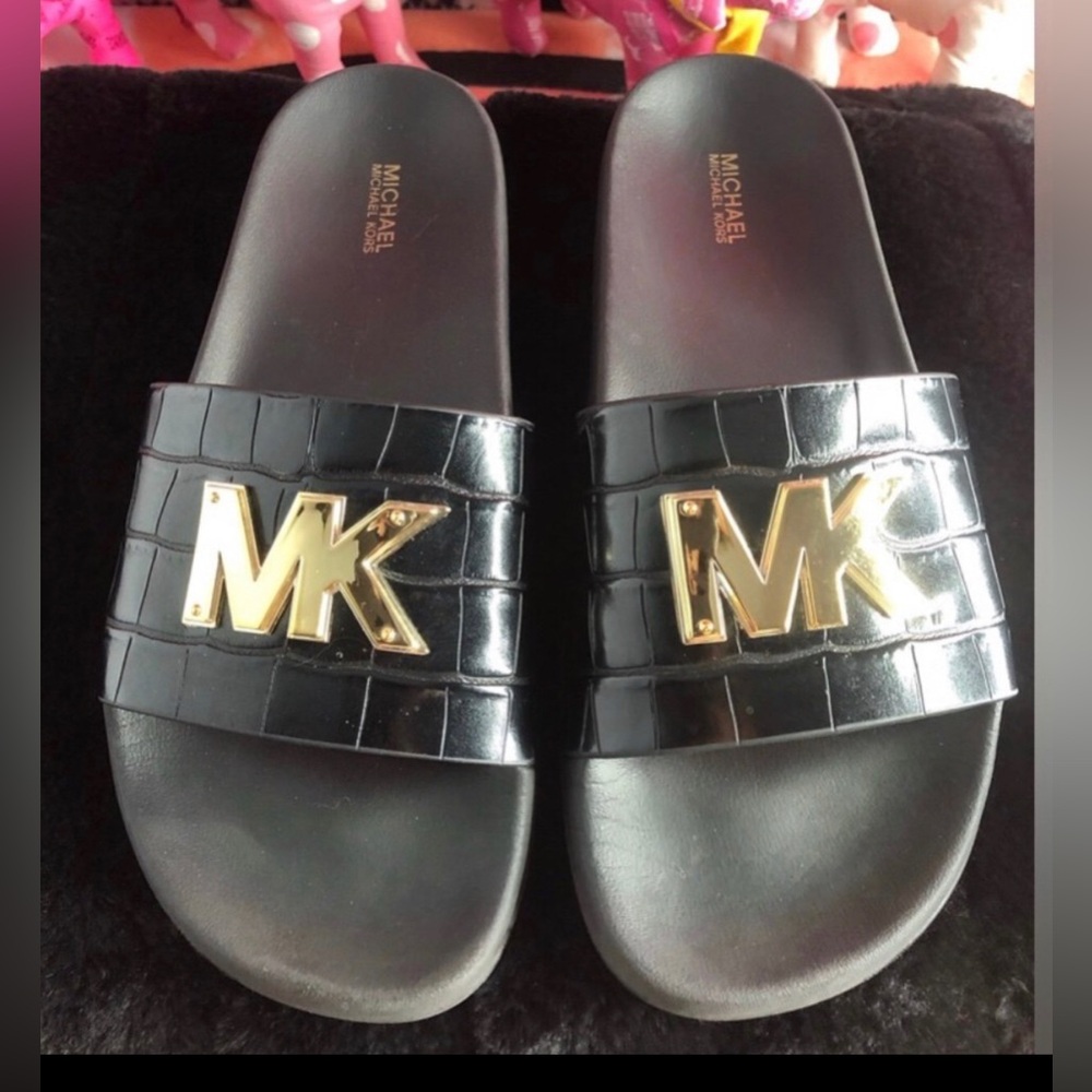 Michael Kors Gilmore Black Croc-Embossed Slide Sandals with Gold MK Logo Size 8